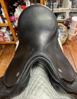 MacRider Lexington Dressage Saddle - 17.5"