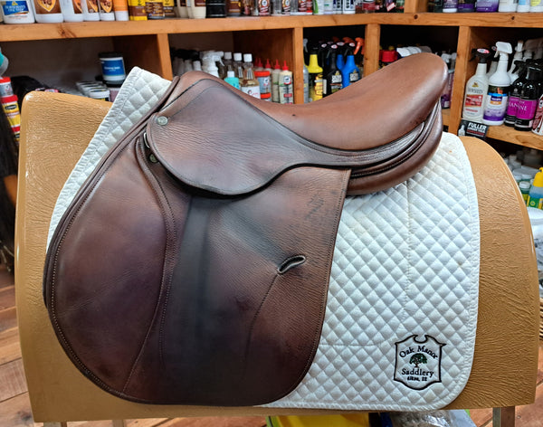 SOLD 2005 Antares Jump Saddle 16.5" SOLD