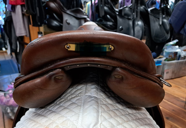 SOLD 2005 Antares Jump Saddle 16.5" SOLD