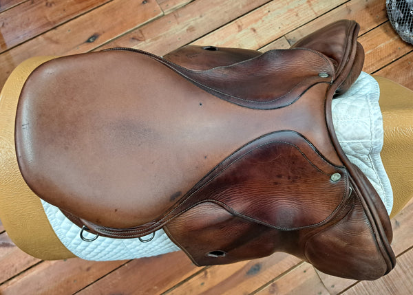 SOLD 2005 Antares Jump Saddle 16.5" SOLD