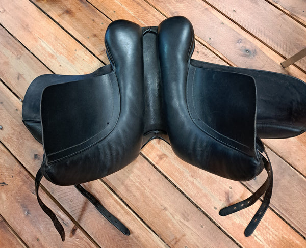 Black Country Eloquence Dressage Saddle - 18.5"