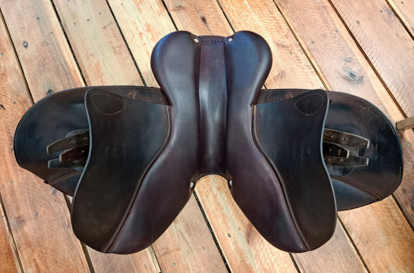 2013 CWD  SEO2 Jump Saddle 17.5"