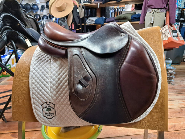 SOLD CWD G2 Close Contact Saddle 17"