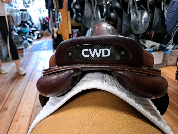 SOLD CWD G2 Close Contact Saddle 17"