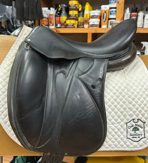2005 Devoucoux Makila Monoflap Dressage Saddle - 17.5"