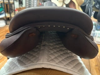 2023 Arion J2 Close Contact Jump Saddle - 18"