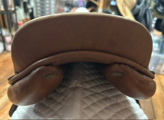 Bevel Artisan Jump Saddle - 17"