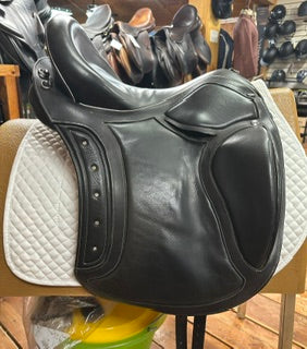 2025 HBC Gaucho Dressage/Working Eq Saddle - 17.5"