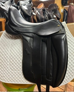2021 Black Country Vinici X Dressage Saddle - 17.5"