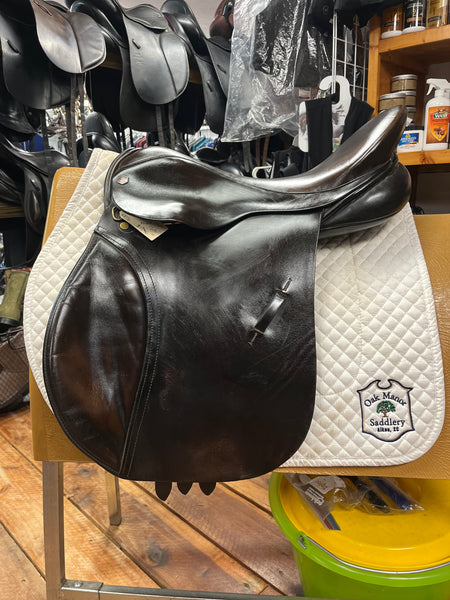 Albion Legend Dressage/All Purpose Saddle 17.5"