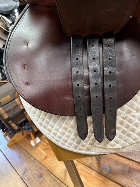 2014 Aires de Haute Jump Saddle- 17.5"