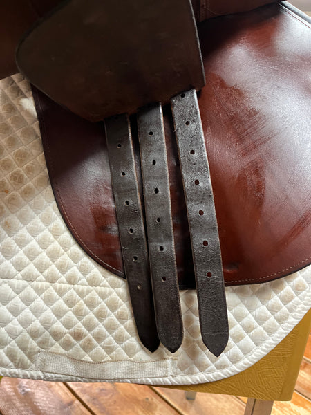 2014 Aires de Haute Jump Saddle- 17.5"