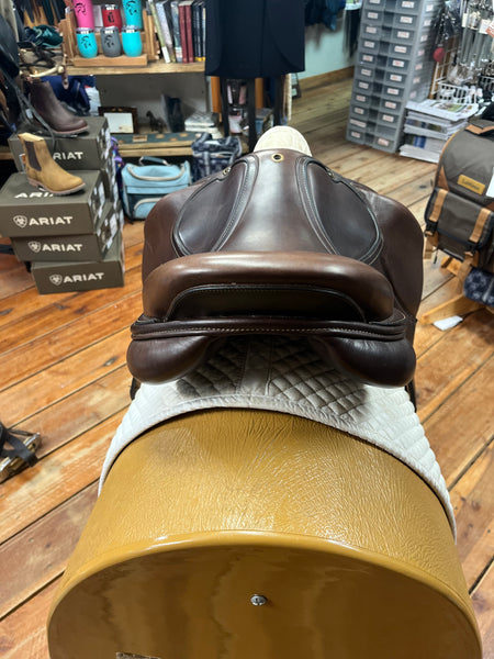 2019 Circuit Jump Saddle- 17"