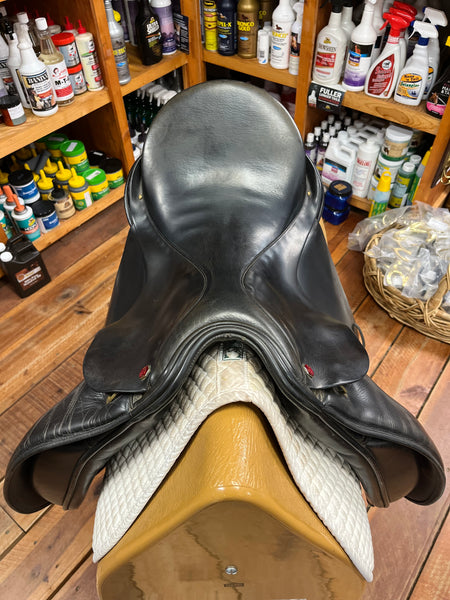 Albion SL Dressage Saddle - 17.5"