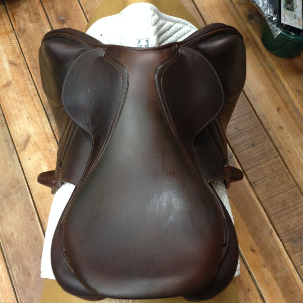 2015 Antares Jump Saddle 17.5"