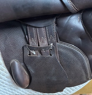 2019 Prestige Versailles Jump Saddle 17"