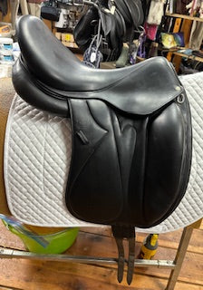 2018 Devoucoux Makila Dressage Saddle - 18"