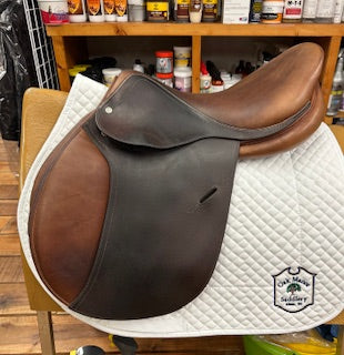 Arc De Triomphe Gazelle close contact saddle - 17.5"
