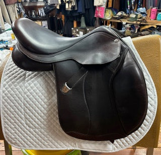 2022 Bates Jump Saddle - 17"