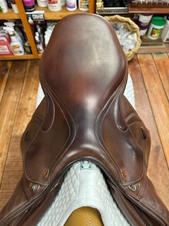 2010 Prestige Meredith Jump Saddle - 17"