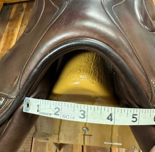 2010 Prestige Meredith Jump Saddle - 17"