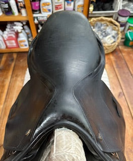 Stubben Portos Jump Saddle - 17.5"