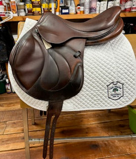 2012 Antares Monoflap Jump Saddle - 17.5"