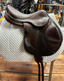 2012 Antares Monoflap Jump Saddle - 17.5"