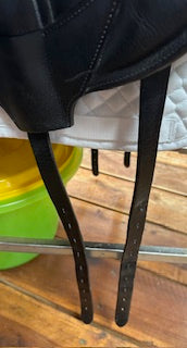 2013 Voltaire Adelaide Dressage Saddle - 18.5