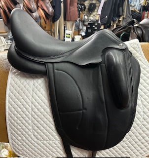 2024 Arion 4D Dressage Saddle - 18"