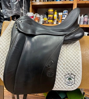 2010 Hennig Sofa Dressage Saddle - 17.5