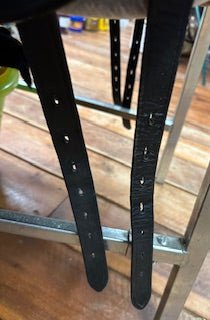 2010 Hennig Sofa Dressage Saddle - 17.5