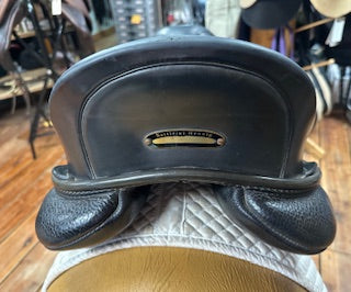 2010 Hennig Sofa Dressage Saddle - 17.5