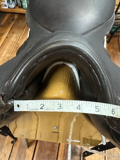2016 Custom Wolfgang Omni Monoflap Dressage Saddle - 18"