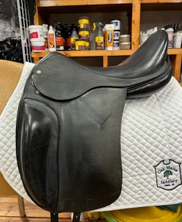 Custom Saddlery Dressage Saddle - 18"