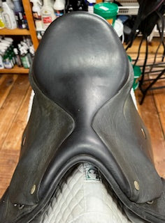 Custom Saddlery Dressage Saddle - 18"