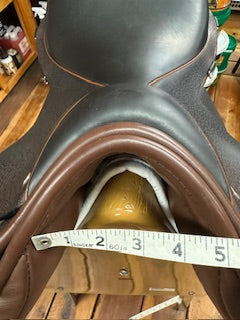 2023 Black Country Wexford Jump Saddle - 18"