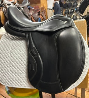 Ikonic Evolution Dual Flap Dressage Saddle - 17.5