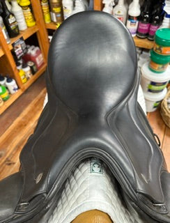Ikonic Evolution Dual Flap Dressage Saddle - 17.5
