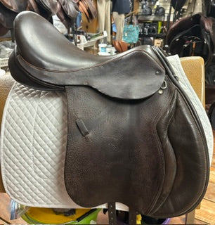 Black Country Wexford Jump Saddle - 18.5"