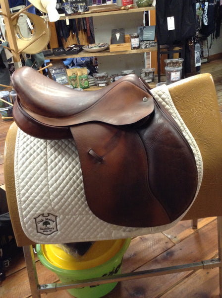 Stackhouse Close Contact Jump Saddle - 17"