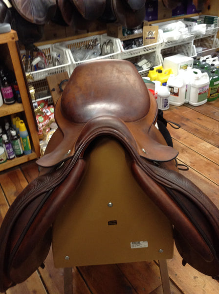 Stackhouse Close Contact Jump Saddle - 17"